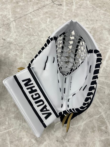 Vaughn Velocity V9 Pro Carbon Goalie Catcher - Image 14