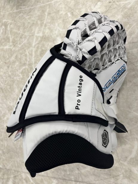 Vaughn Velocity V9 Pro Carbon Goalie Catcher - Image 13