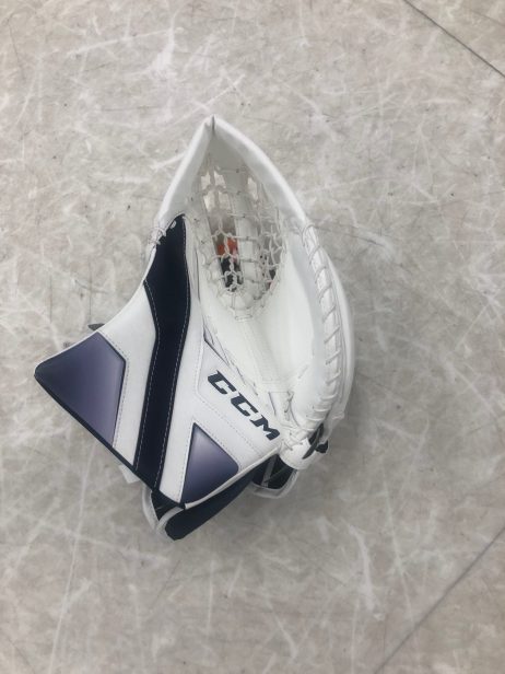 CCM Axis Pro Senior Goalie Catch Glove - Image 4