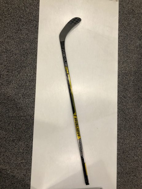 Bauer Nexus 2N Pro Custom Black/Gold Senior Hockey Stick - Image 2