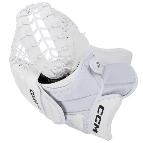 CCM Axis 2.5 Junior Goalie Catch Glove - Image 5