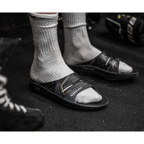 Bauer Hockey OOFOS Sport Recovery Slides - Image 2