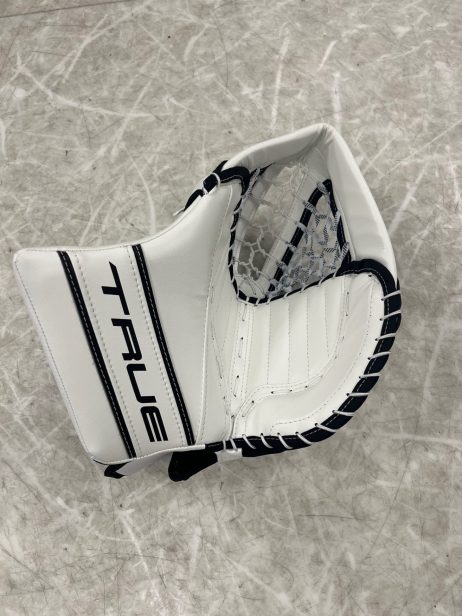 True L87 Pro Goalie Leg Pads- Canadian Made - Image 2