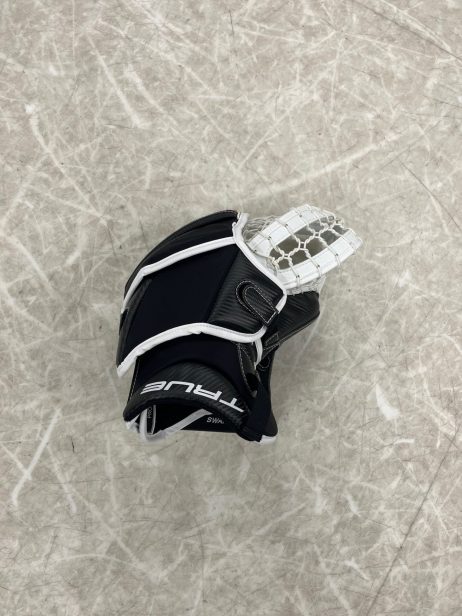 True L12.2 Pro Goalie Catcher- NHL Pro Stock - Image 11