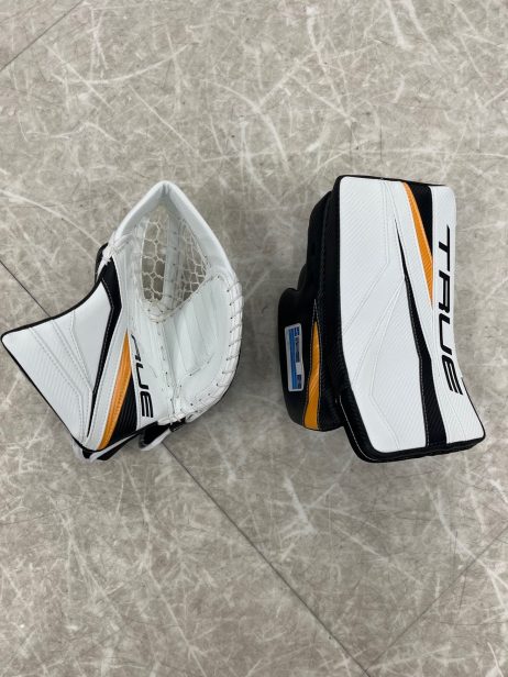 True L12.2 Pro Goalie Blocker- NHL Pro Stock - Image 4