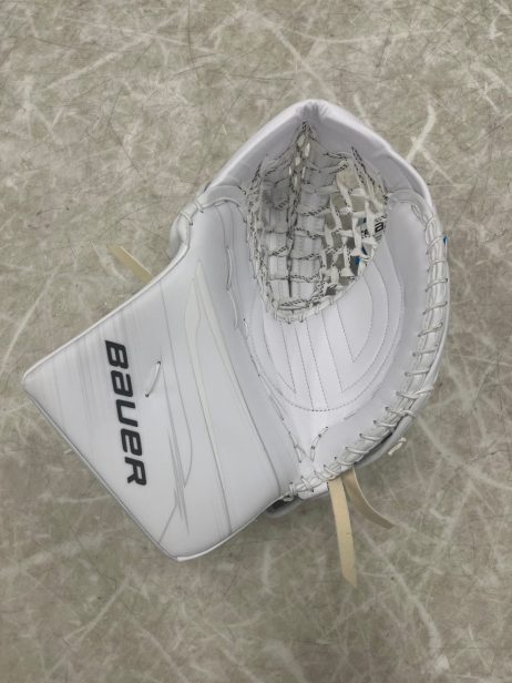 Bauer Vapor Hyperlite 2 Senior Goalie Catcher- Custom 580 Break