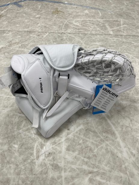 Bauer Vapor Hyperlite 2 Senior Goalie Catcher- Intermediate Palm - Image 2