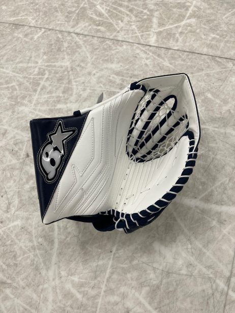 Brian's Iconik Pro Goalie Catcher- Senior - Image 4