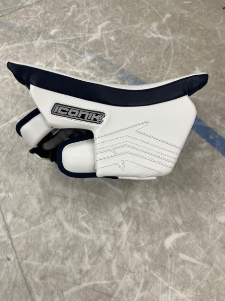 Brian's Iconik Pro Goalie Blocker- Senior - Image 6